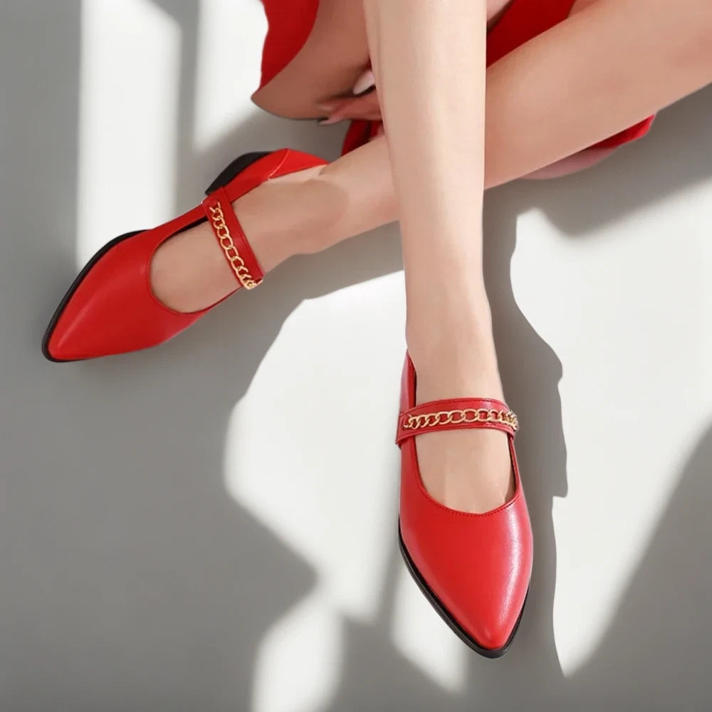 Paire de mocassins tendance pour femme disponibles en plusieurs coloris