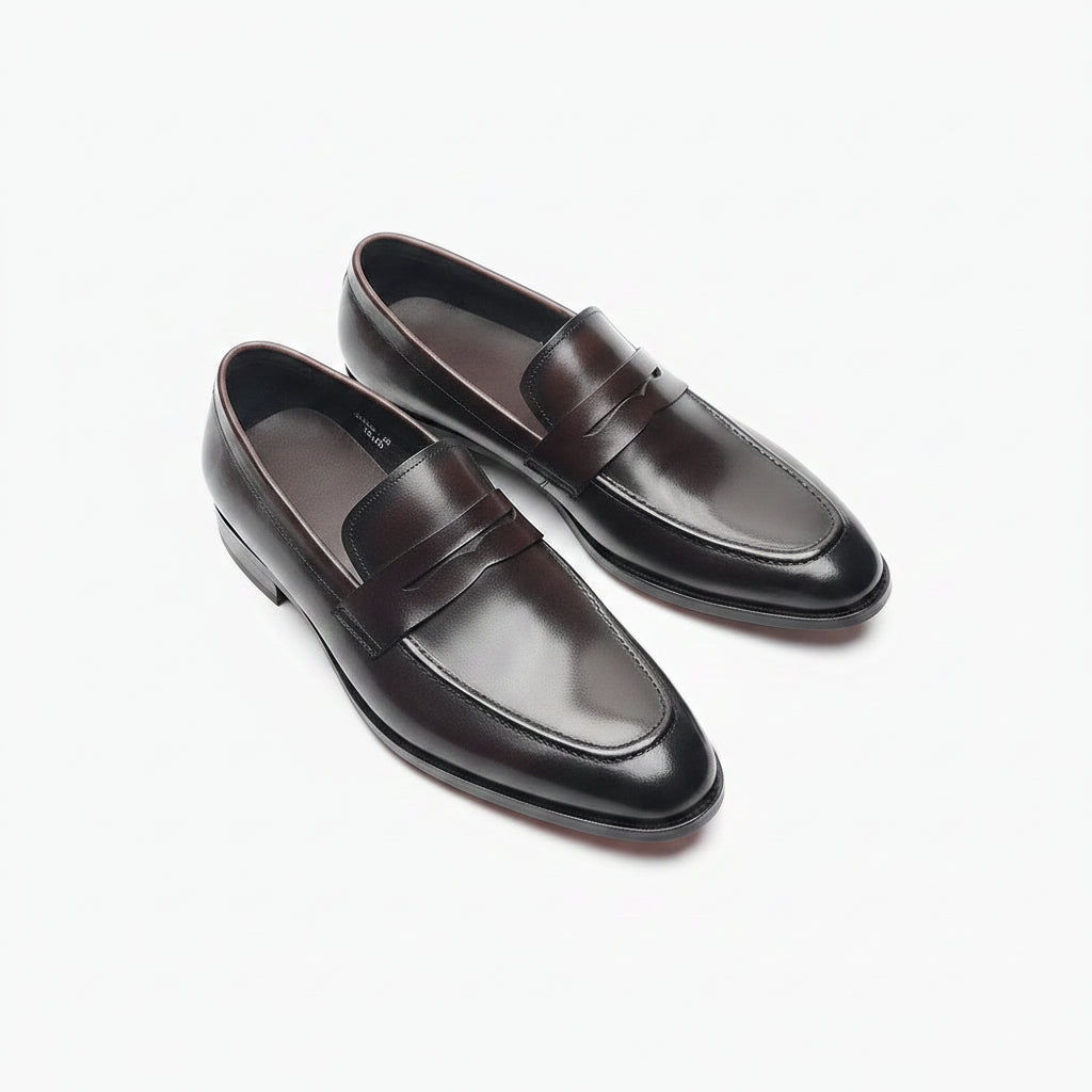 Mocassins décontractés homme en cuir noir avec ligne penny classique