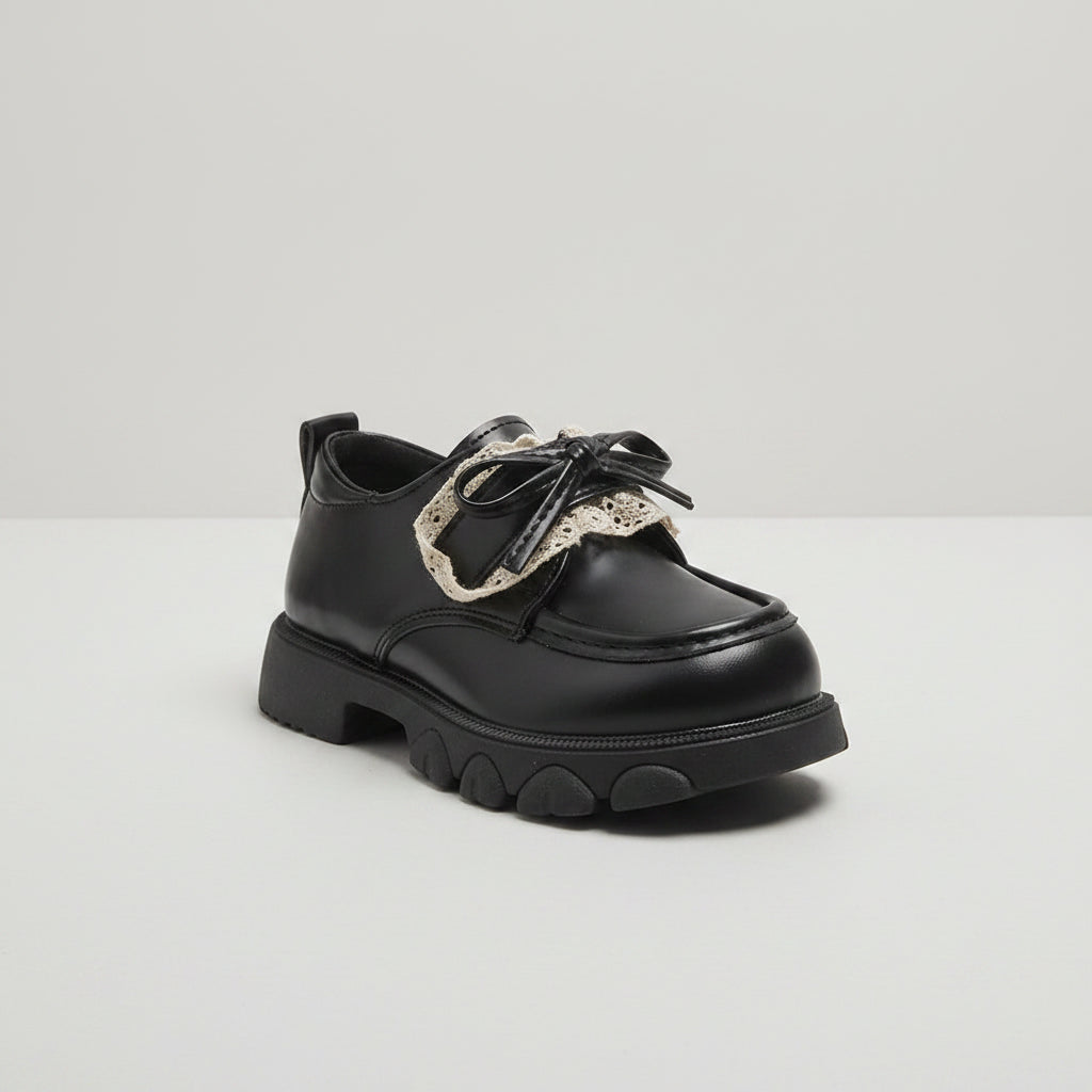 Mocassins enfants avec nœud en dentelle pour look anglais chic