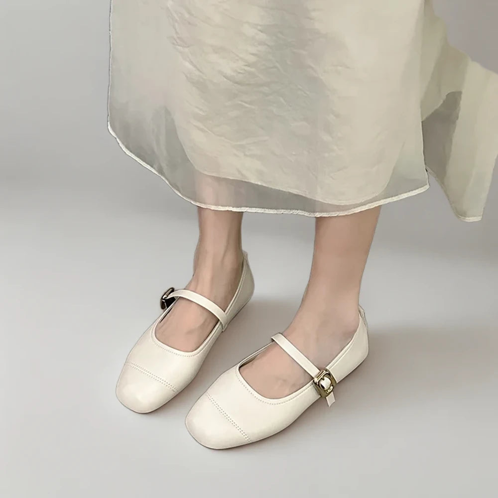 Mocassin mode femme vue de dessus montrant le design épuré et confortable