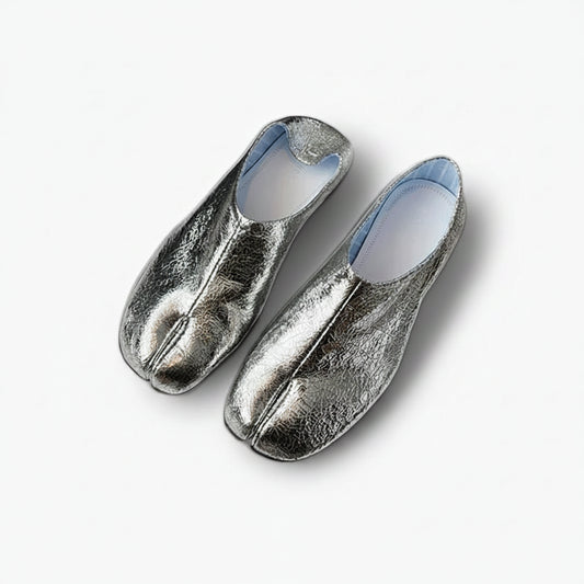 Mocassins femme pointus noirs en cuir PU avec bout fendu graphique