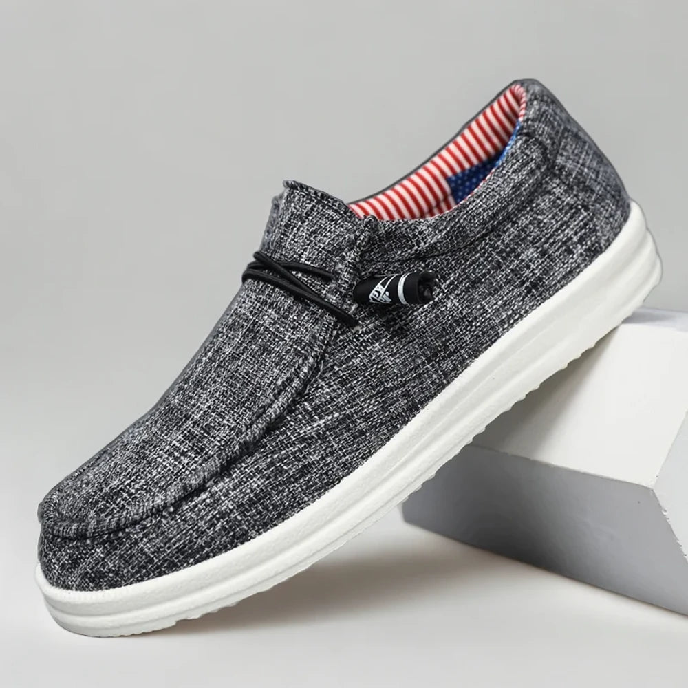 Gros plan texture tissu mocassin loafer respirant et durable