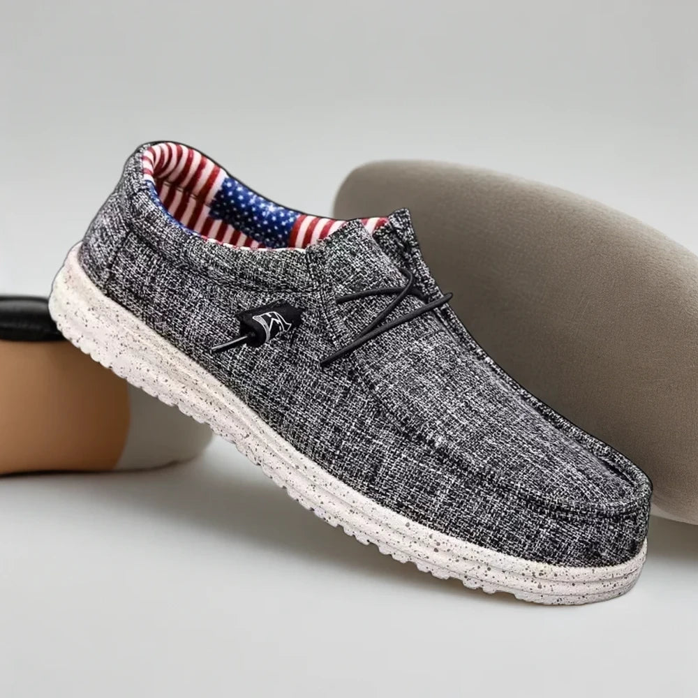 Mocassins plats confortables vue de profil, design épuré et intemporel