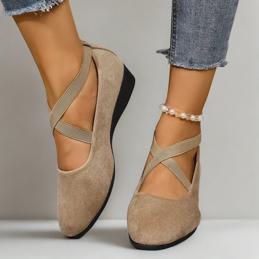 Mocassins plats femme vue de dessus montrant découpe ouverte