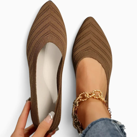 Mocassins rouges pour femme avec bout pointu et semelle plate