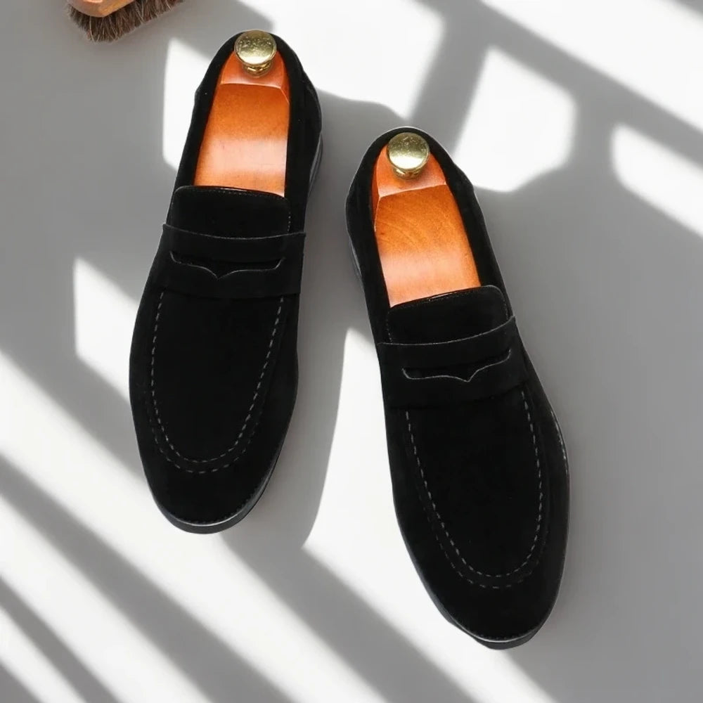 Mocassin cranté léger et souple, détail de la doublure confortable