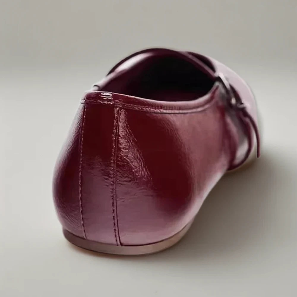 Sabot mocassin femme silhouette discrète idéale pour sortie du soir