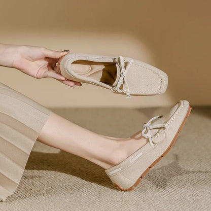 Mocassin femme sans talons, coloris Écru nœud
