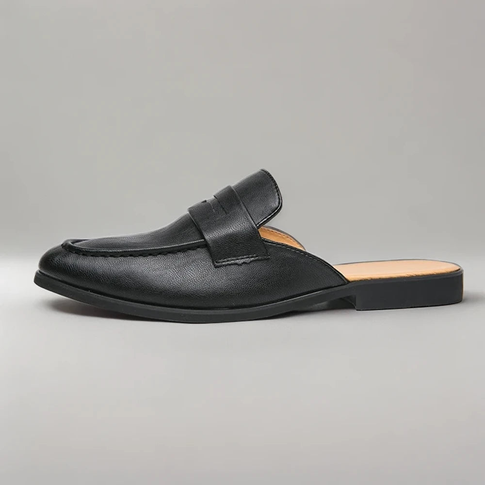 Chaussures mocassins souples vue de côté, idéales pour les longues marches